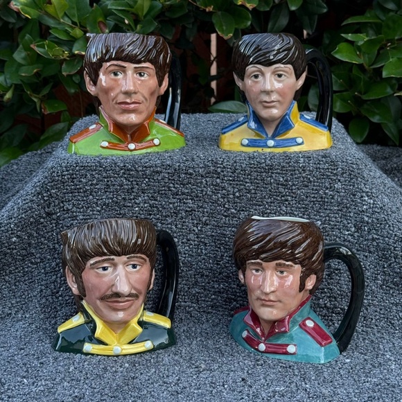 Royal Doulton Beatles Complete Set 4 Mugs 1984 John, Paul, George, and Ringo - Picture 1 of 16